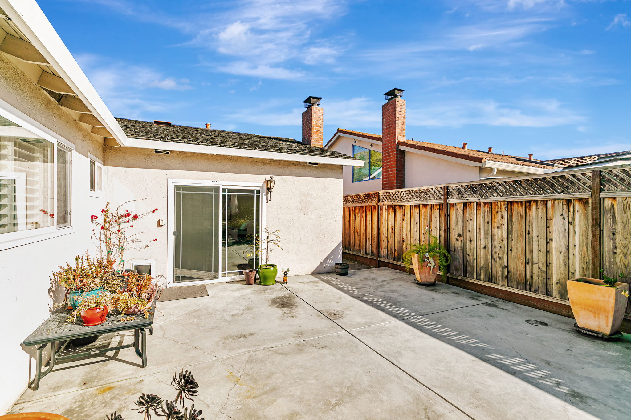 039_483 Churchill Park Dr