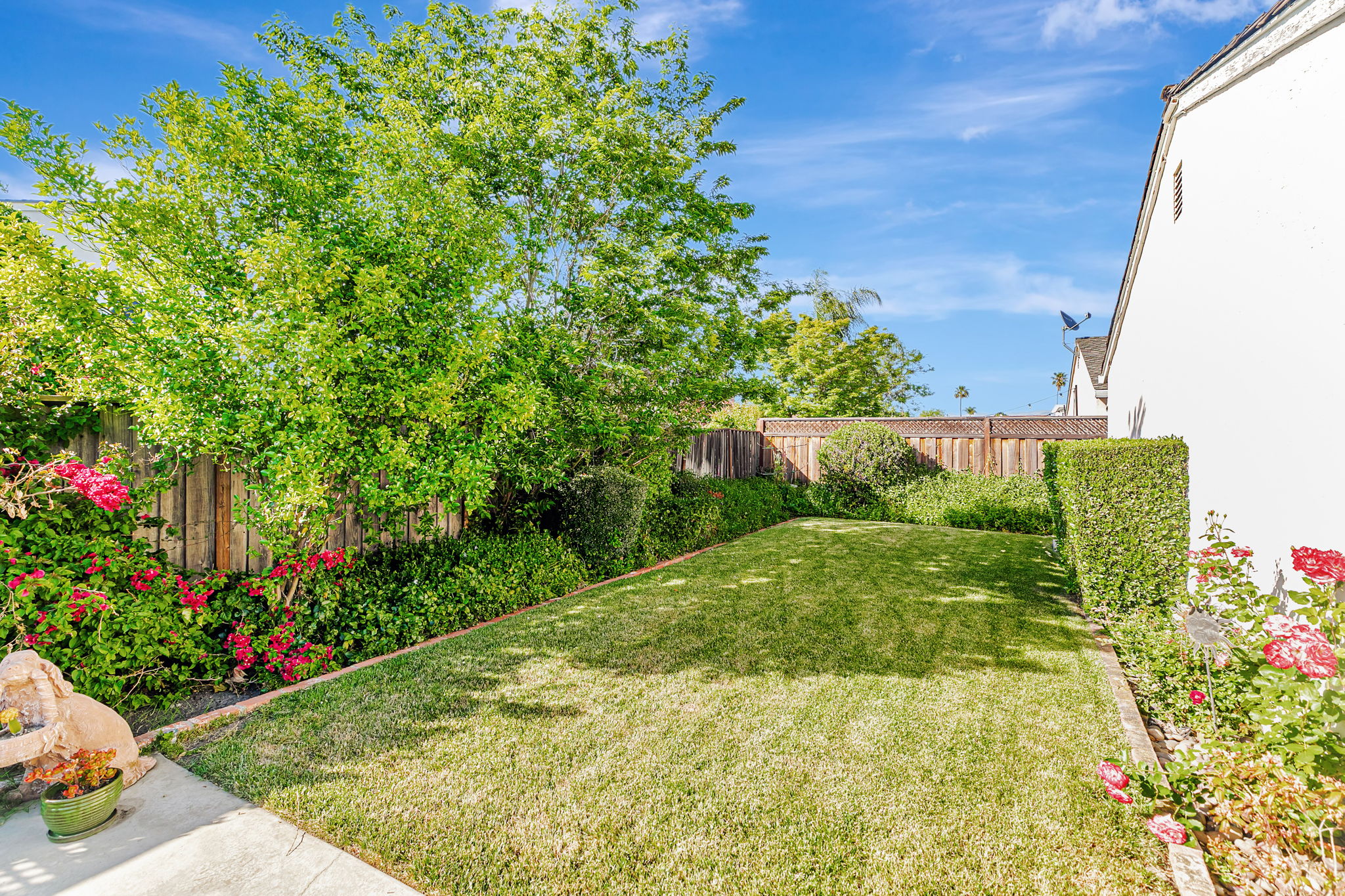 045_483 Churchill Park Dr