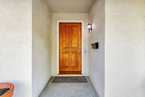 005_483 Churchill Park Dr