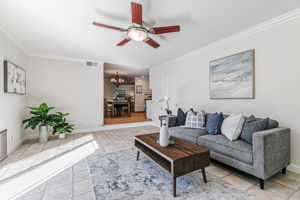 012_483 Churchill Park Dr