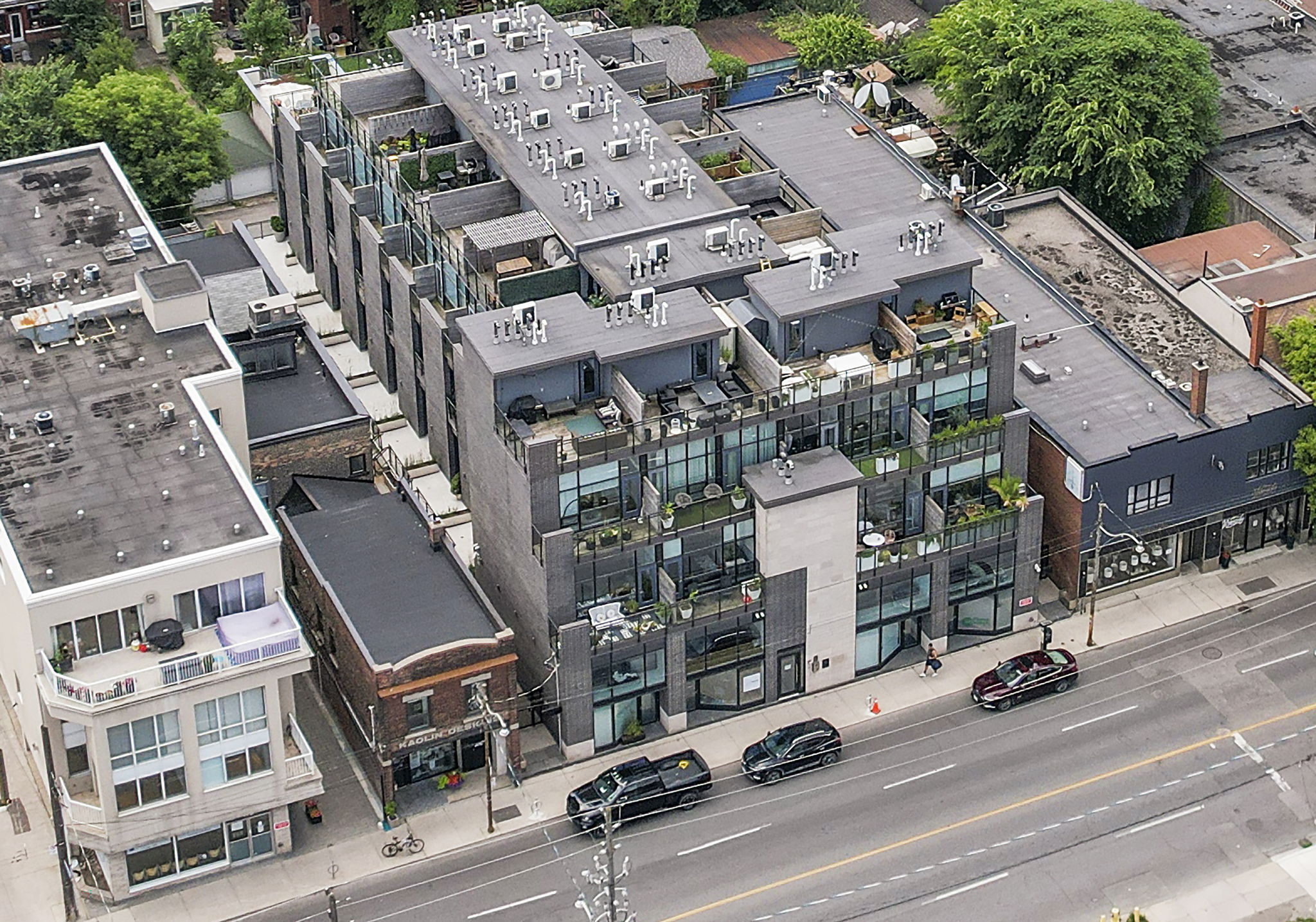 483 Dupont St Unit 112
