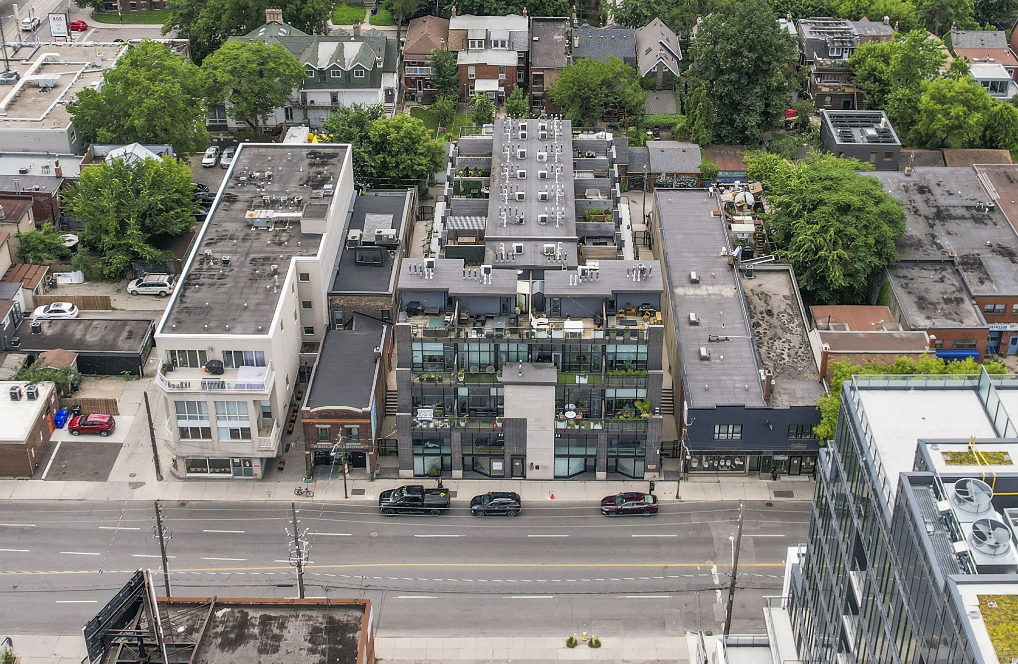 483 Dupont St Unit 112 Toronto, ON M6G 1Y6