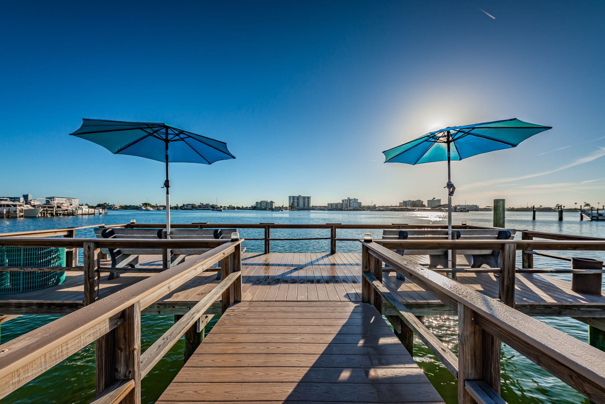 Dock 4