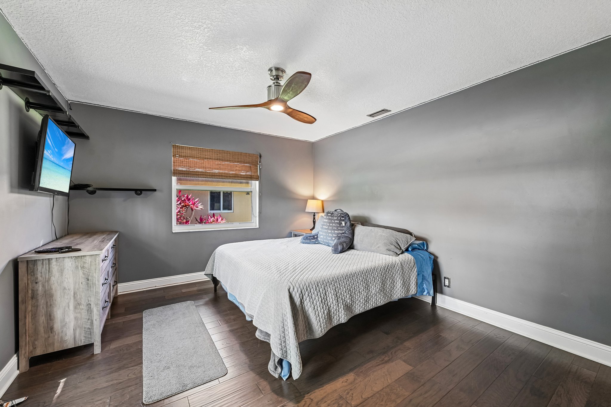 213564 - 483 NW 107th Ave-S1505-020.jpg