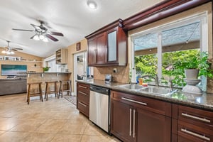 213564 - 483 NW 107th Ave-S1505-016.jpg