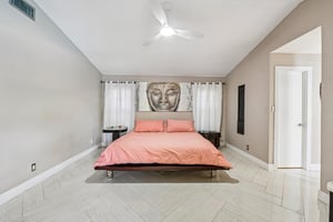 213564 - 483 NW 107th Ave-S1505-028.jpg