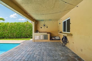 213564 - 483 NW 107th Ave-S1505-037.jpg