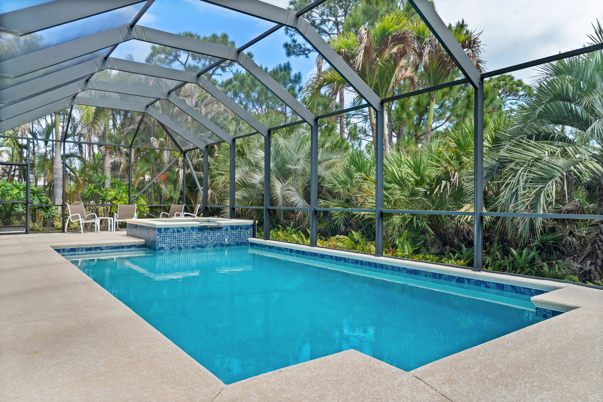 Screen-In Pool & Hot Tub
