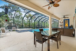 Pool/Hot Tub/Covered Patio