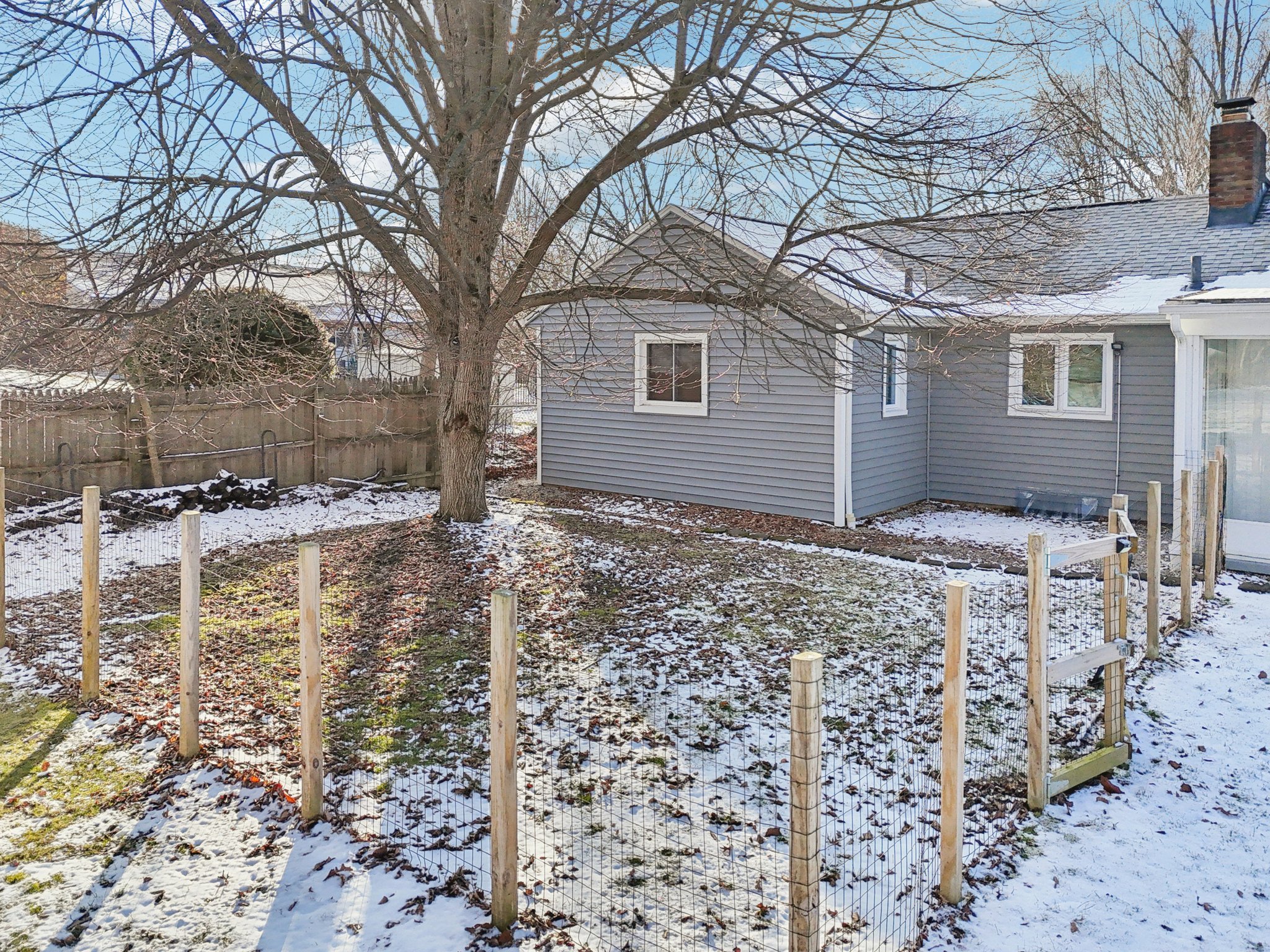 Parkside Dr-S1301-049.jpg