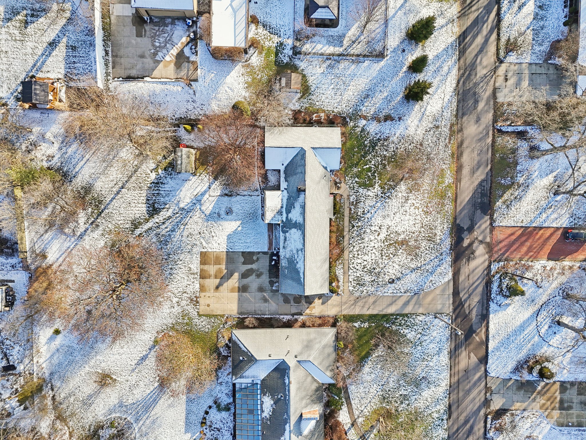 Parkside Dr-S1301-050.jpg