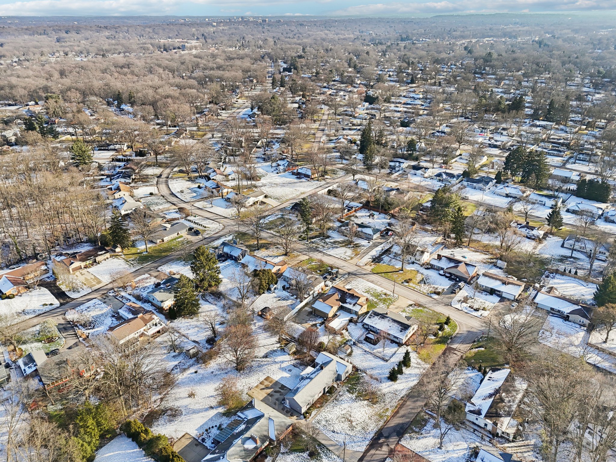 Parkside Dr-S1301-059.jpg