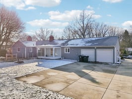 Parkside Dr-S1301-045.jpg