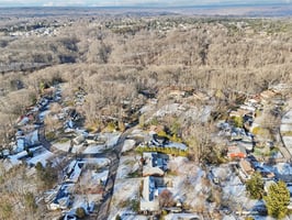 Parkside Dr-S1301-056.jpg