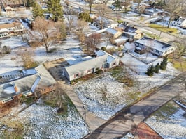 Parkside Dr-S1301-063.jpg