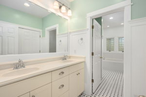 483-Spindrift-ML-BR4-Private-Bath