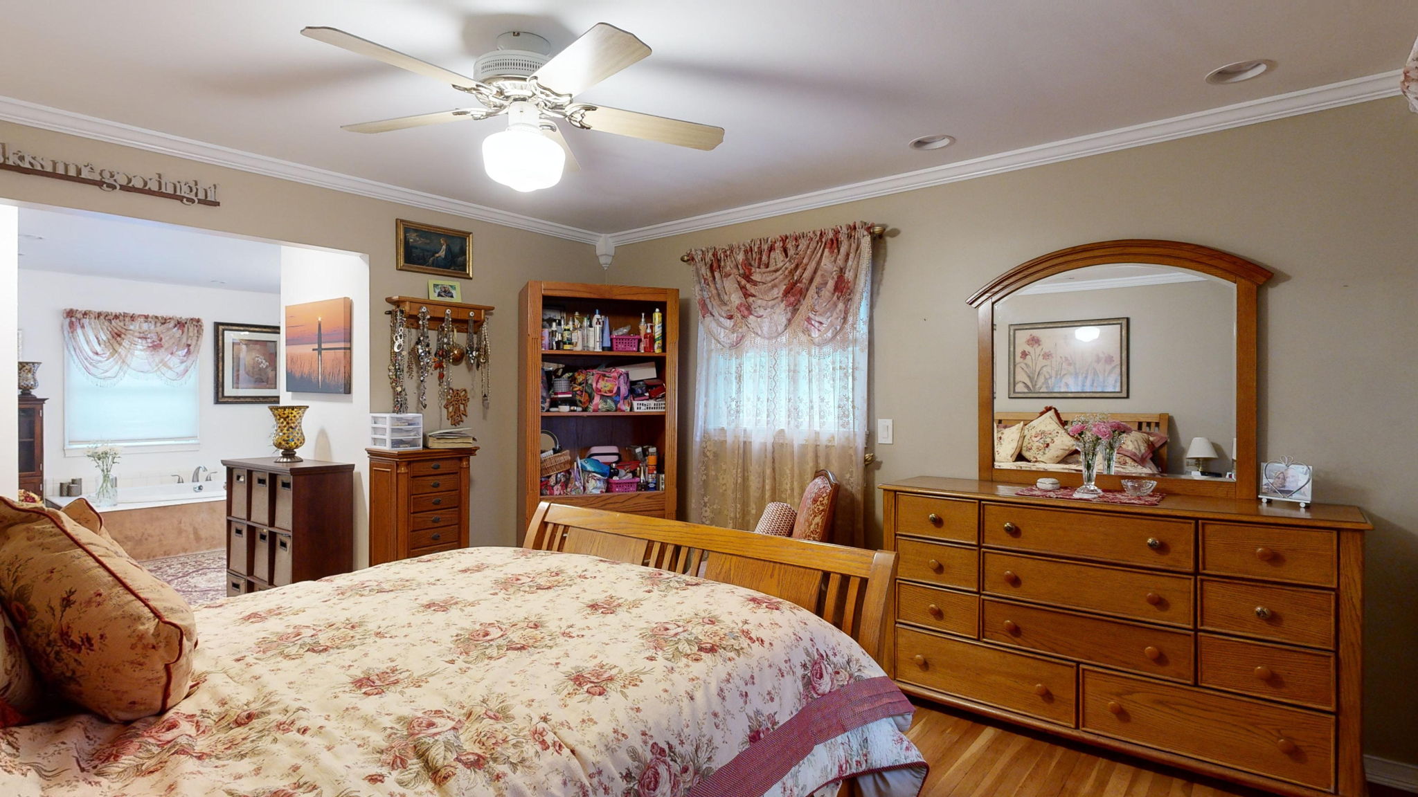  Photo 43