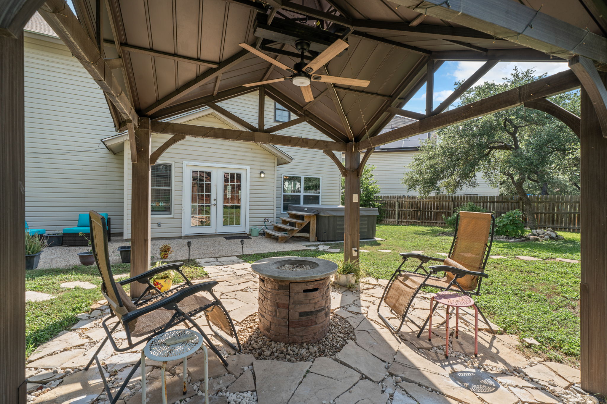  Photo 29