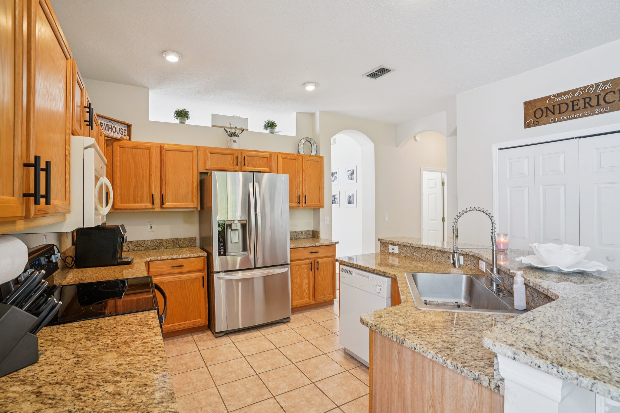 Chalfont Dr-S0807-021.jpg