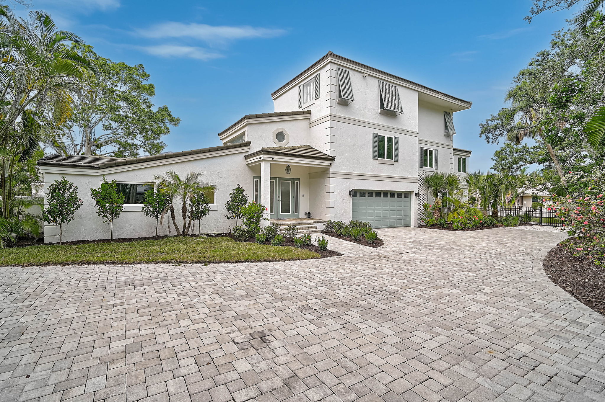 4831 Primrose Path-3