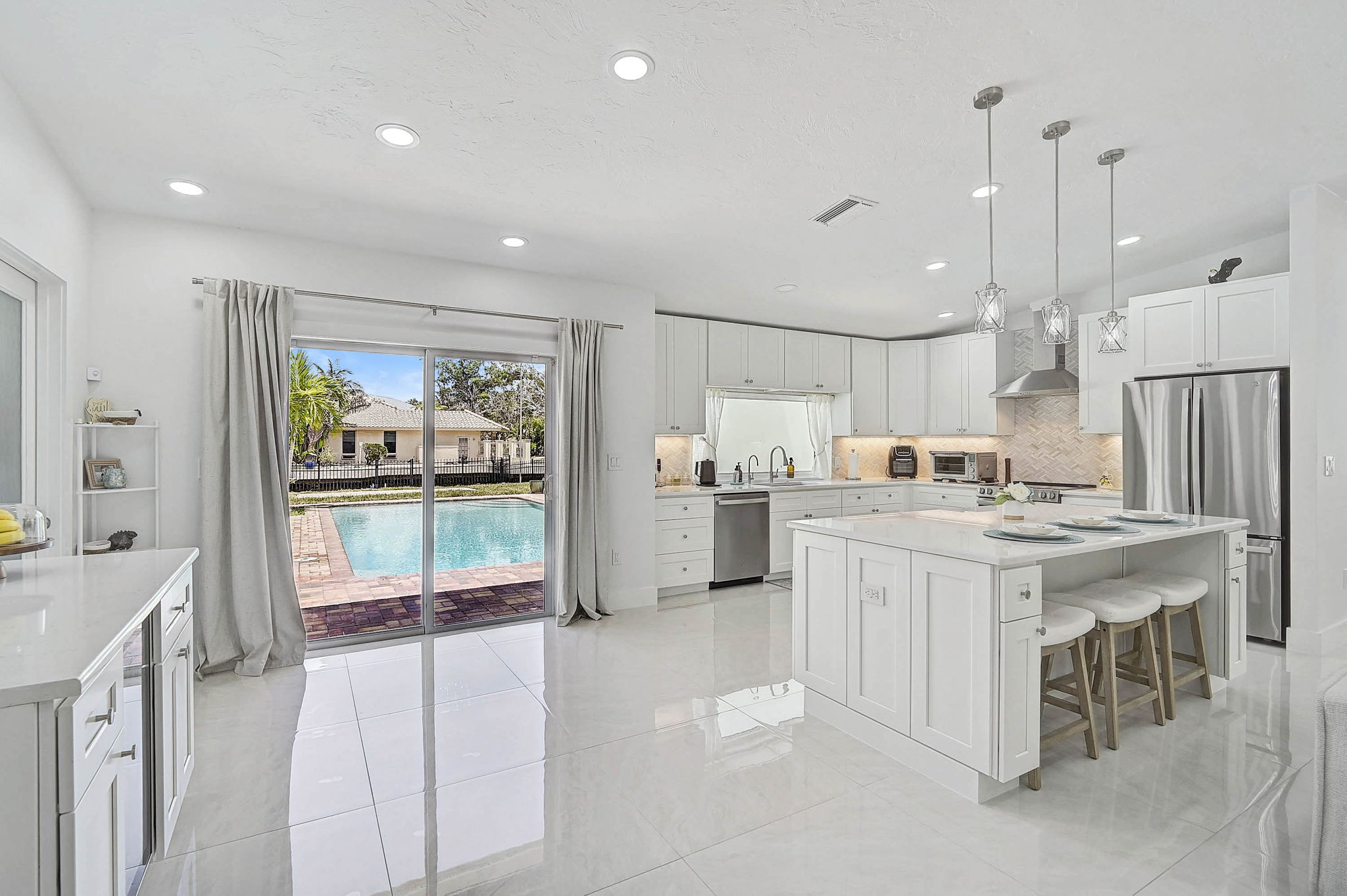 4831 Primrose Path-5