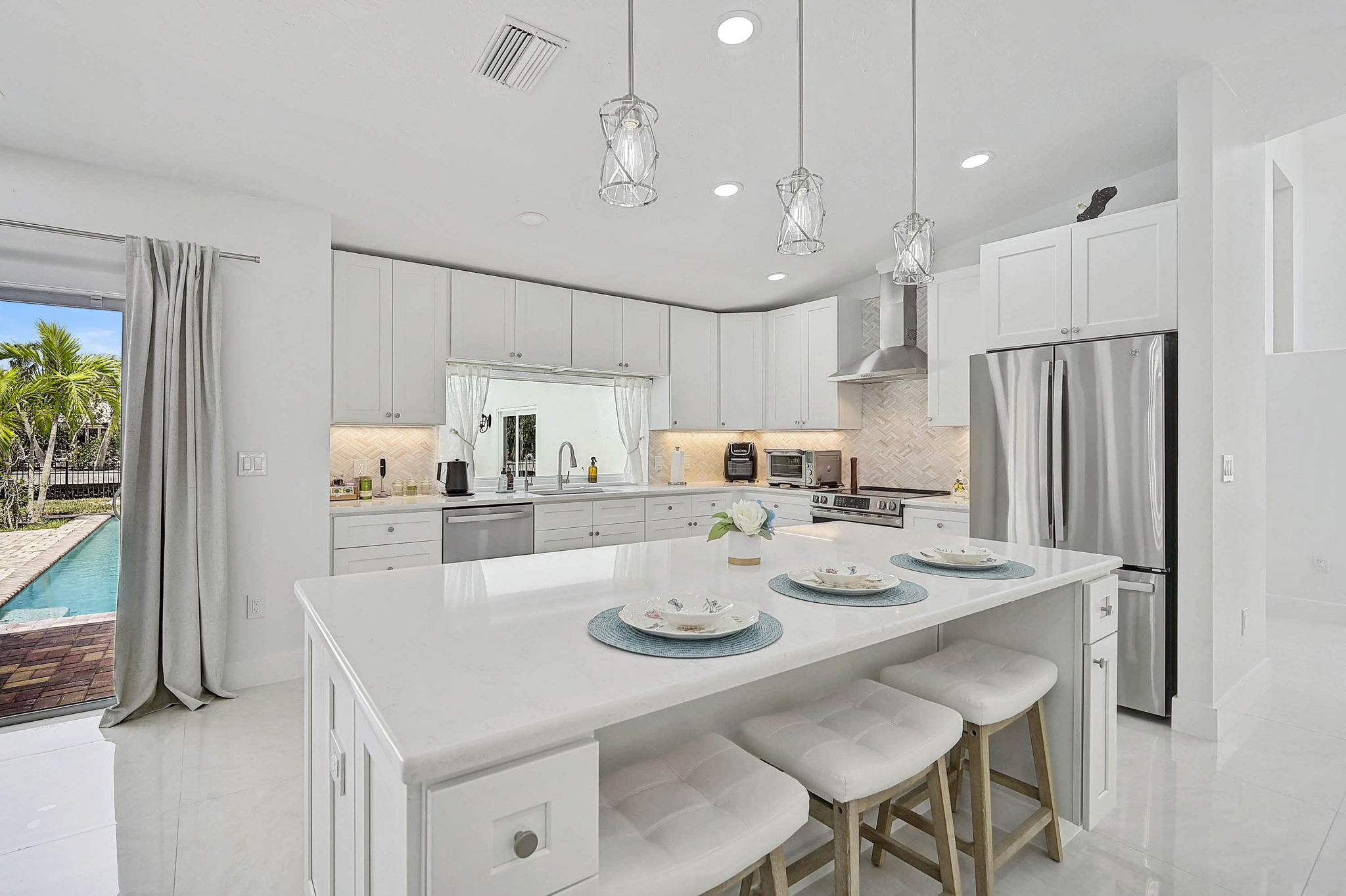 4831 Primrose Path-8