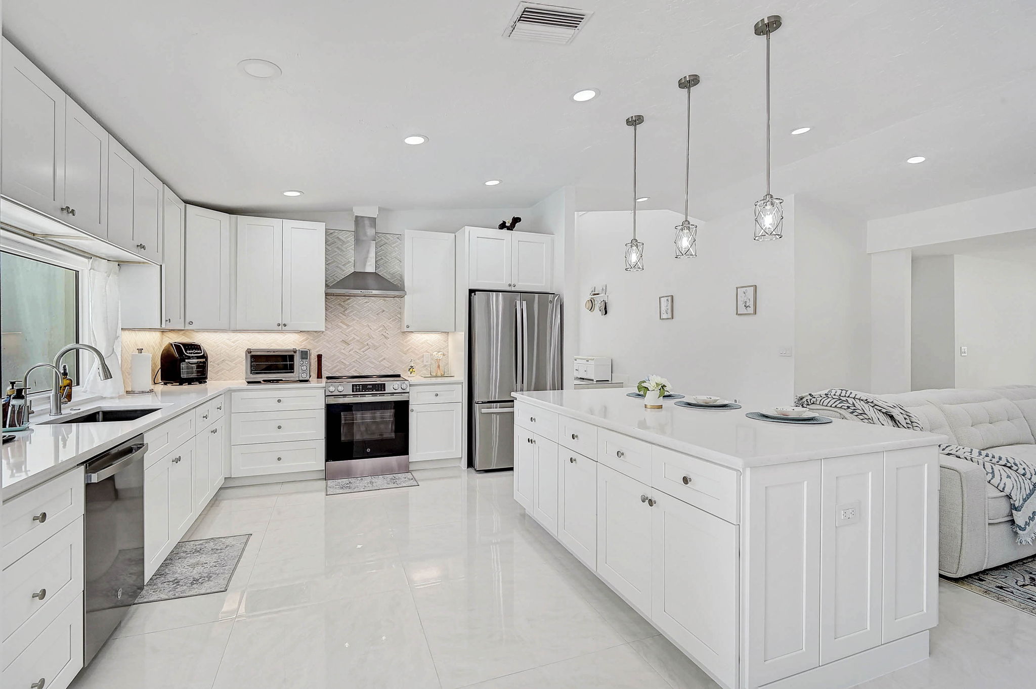 4831 Primrose Path-9