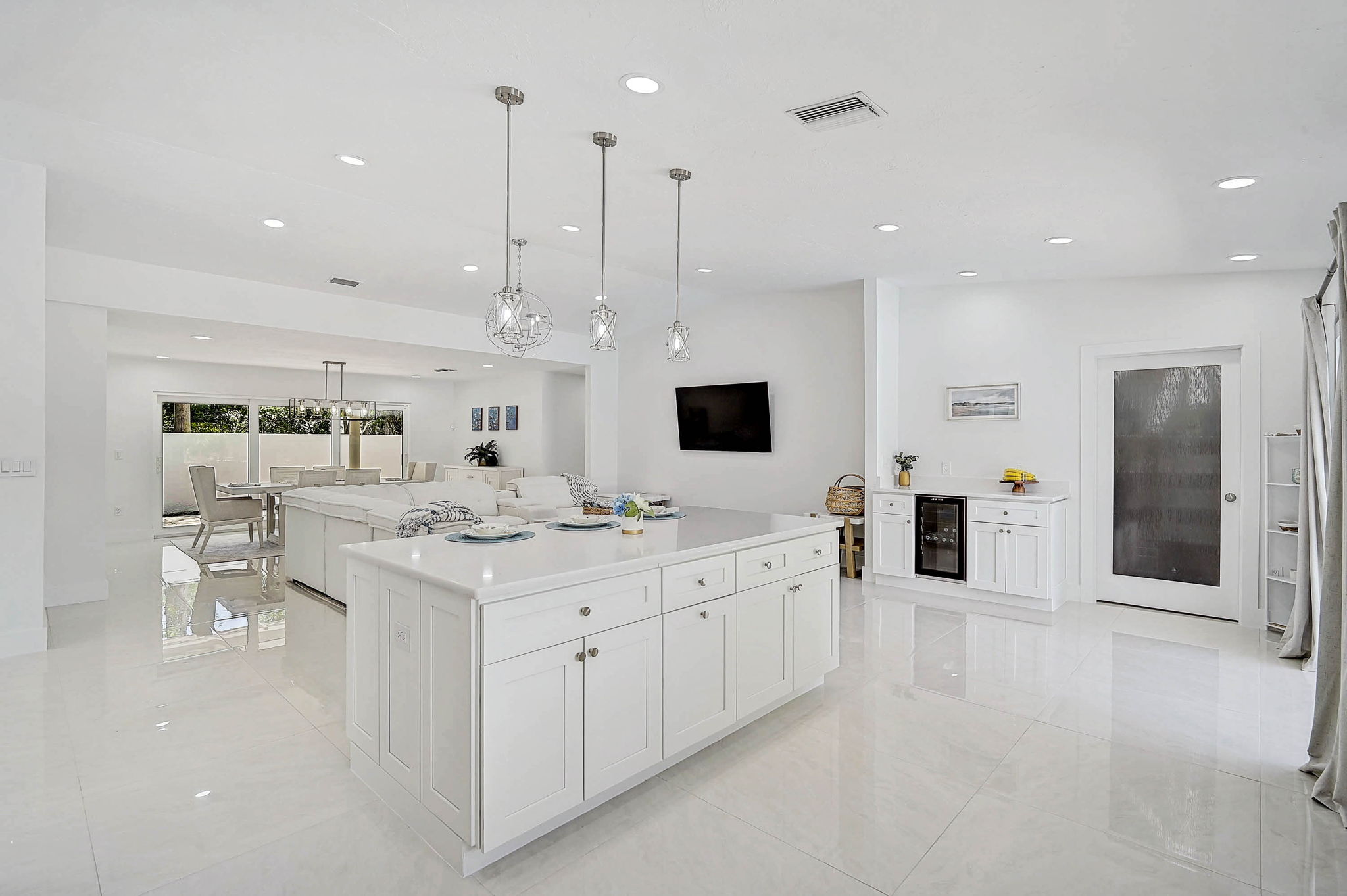 4831 Primrose Path-11