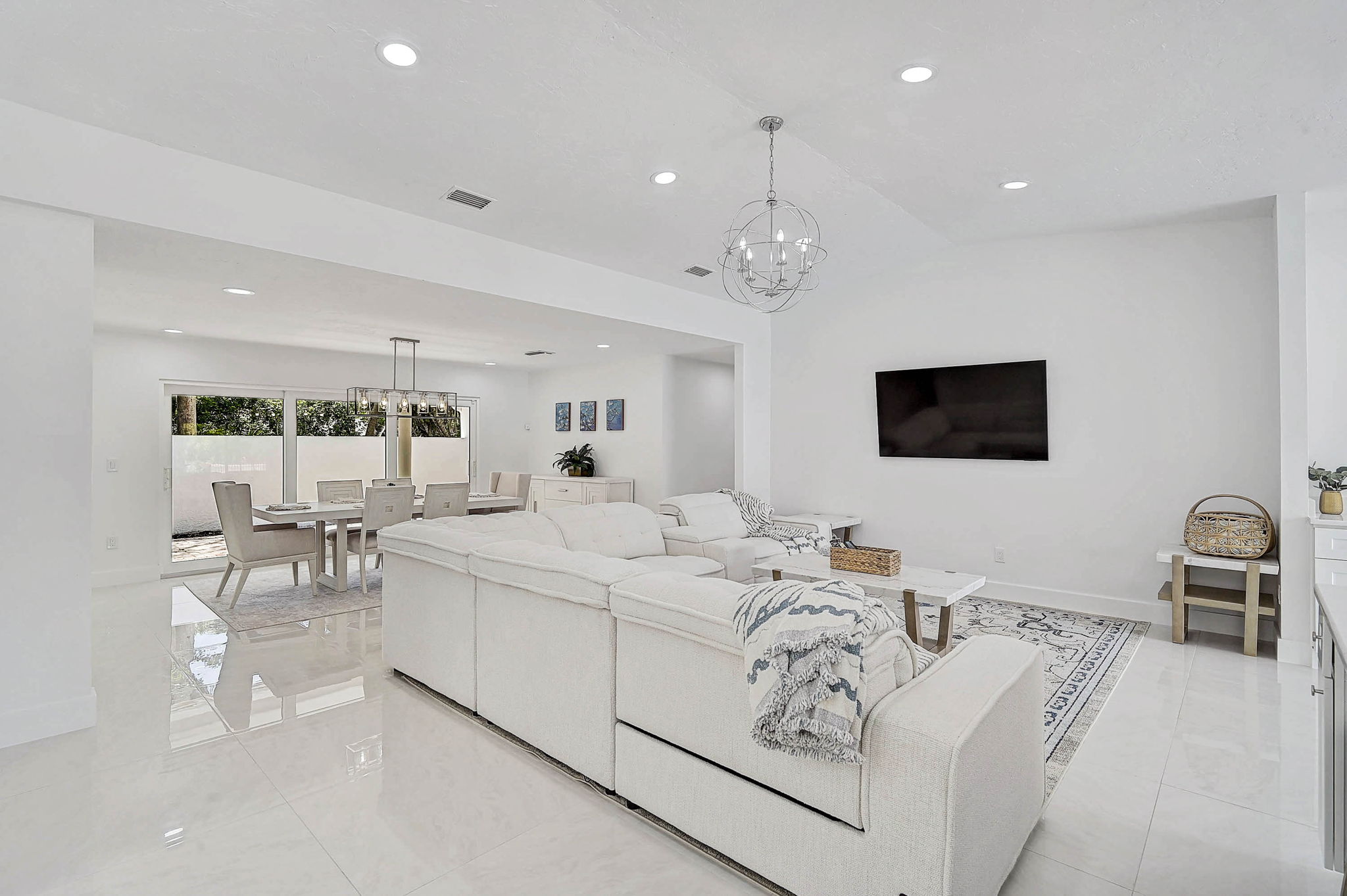 4831 Primrose Path-15