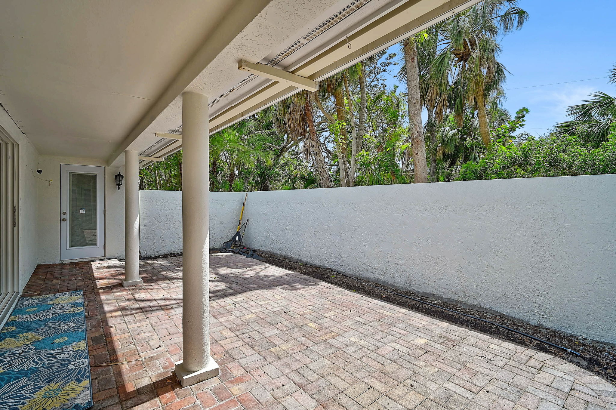 4831 Primrose Path-23