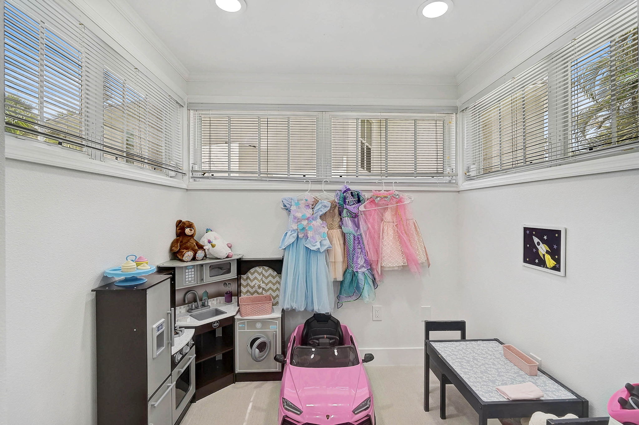 4831 Primrose Path-36