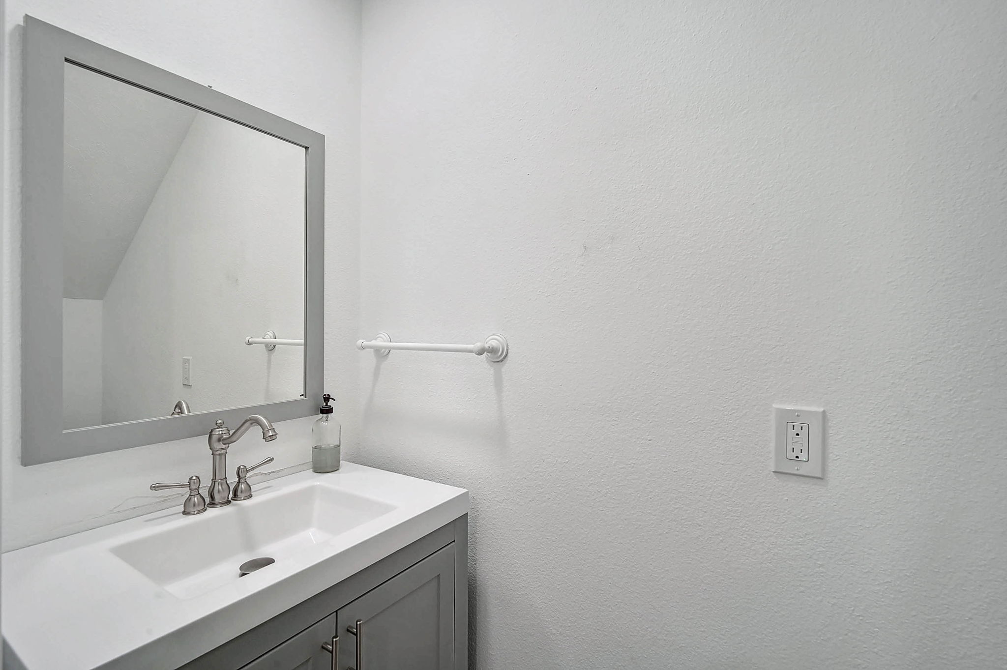 4831 Primrose Path-42