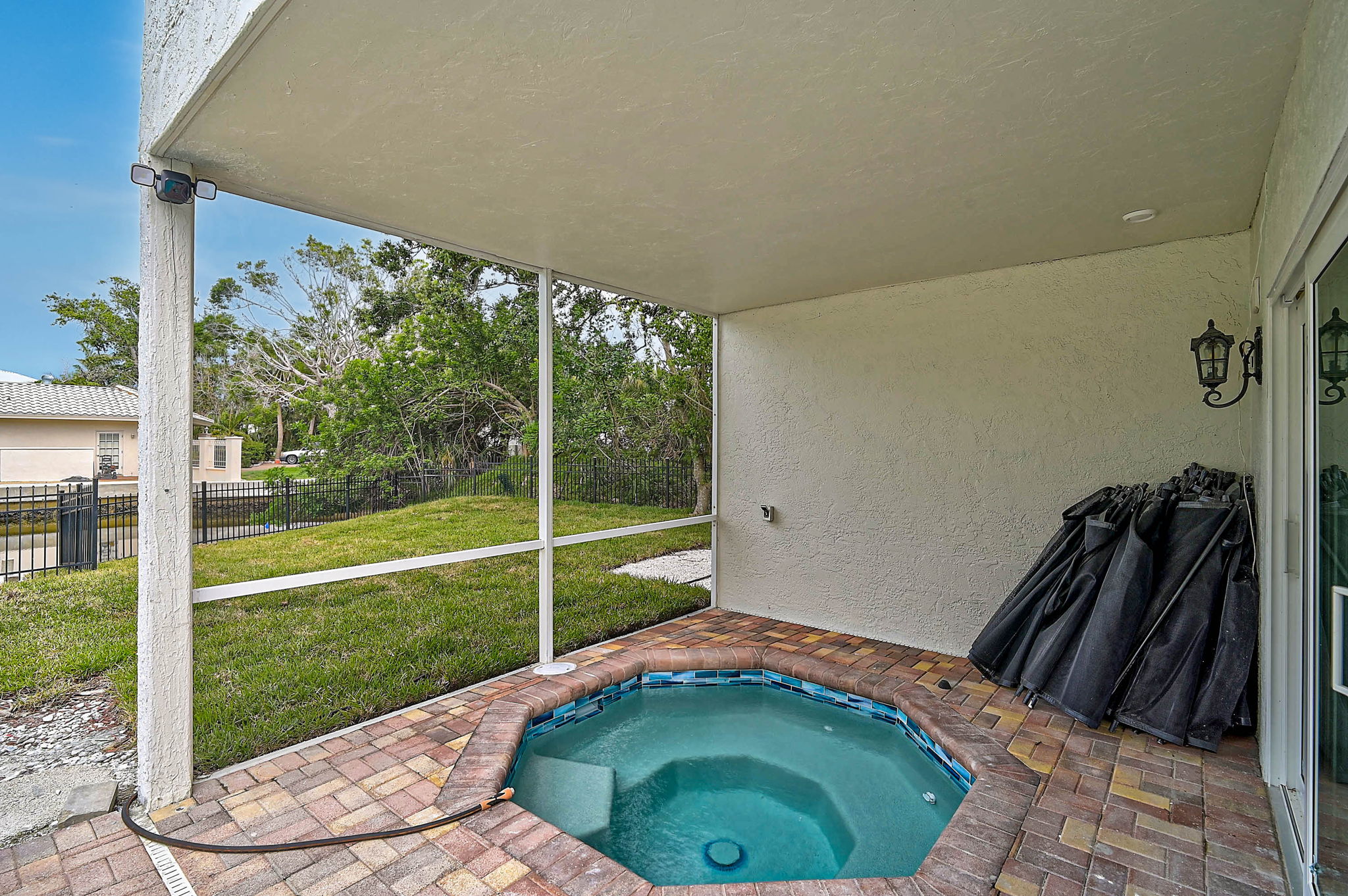 4831 Primrose Path-53