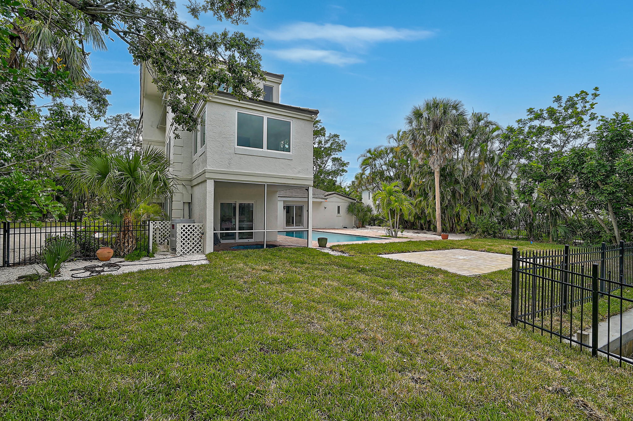4831 Primrose Path-60