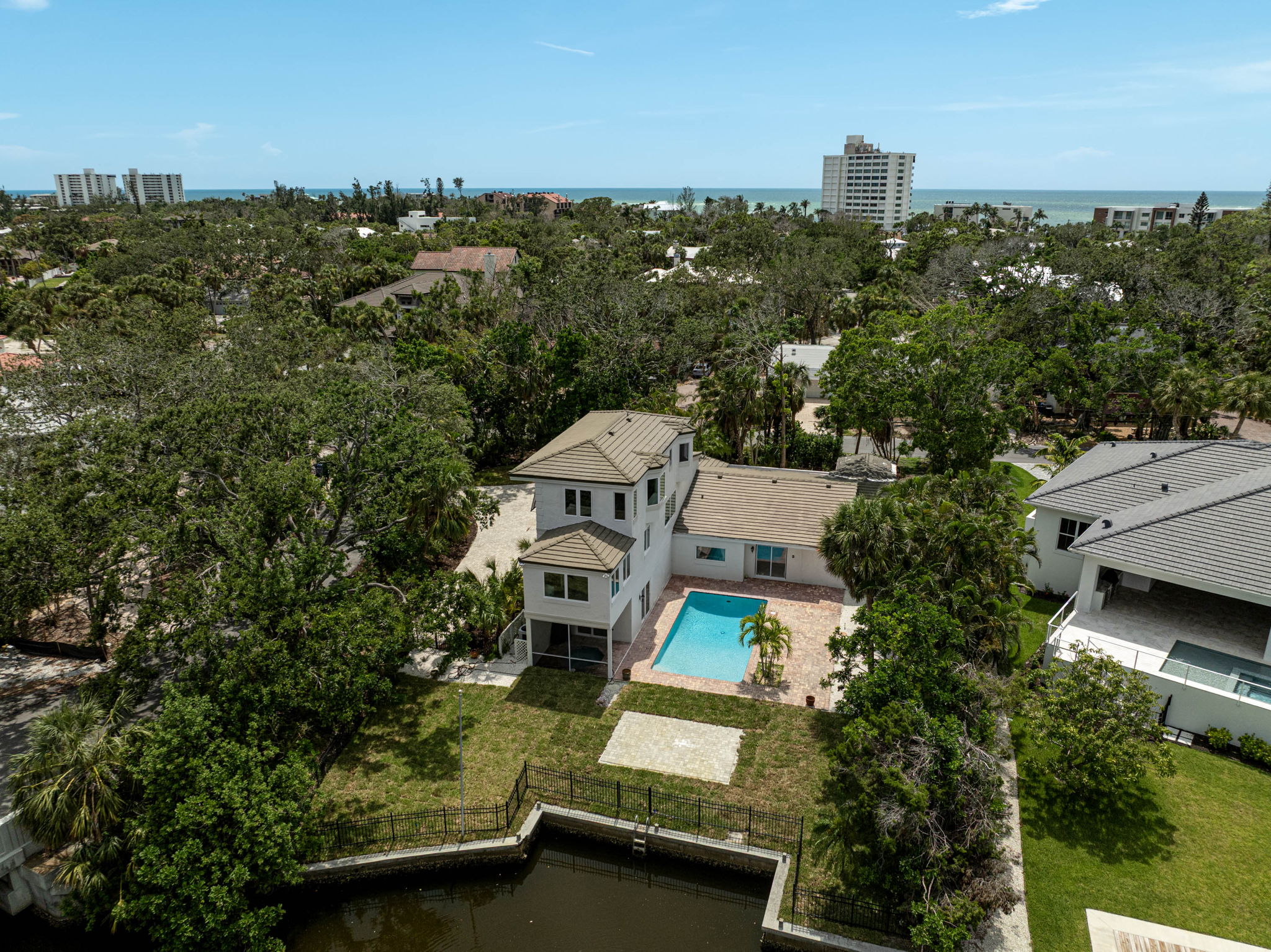 4831 Primrose Path-64