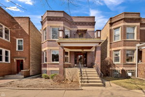 4832 N Claremont Ave - Exterior_001