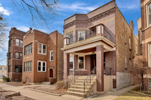 4832 N Claremont Ave - Exterior_002