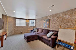 4832 N Claremont Ave - Unit 1_023