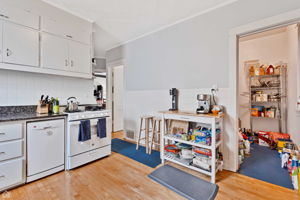 4832 N Claremont Ave - Unit 2_009