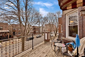 4832 N Claremont Ave - Unit 2_011