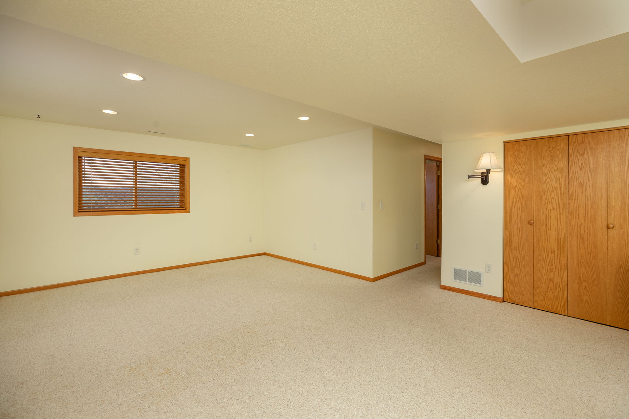 23-Family Room