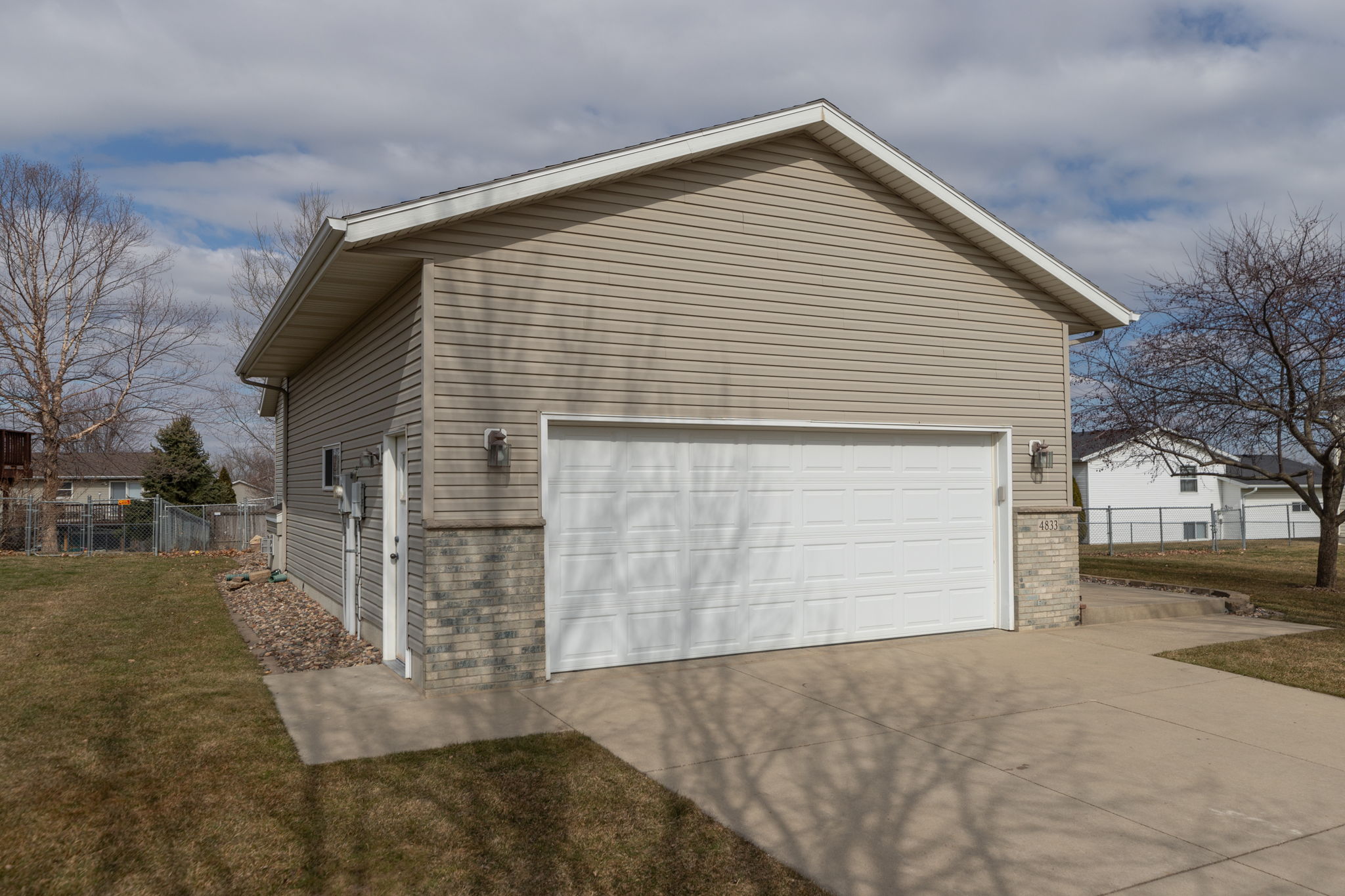32-Garage