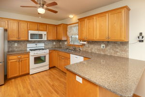 10-Kitchen