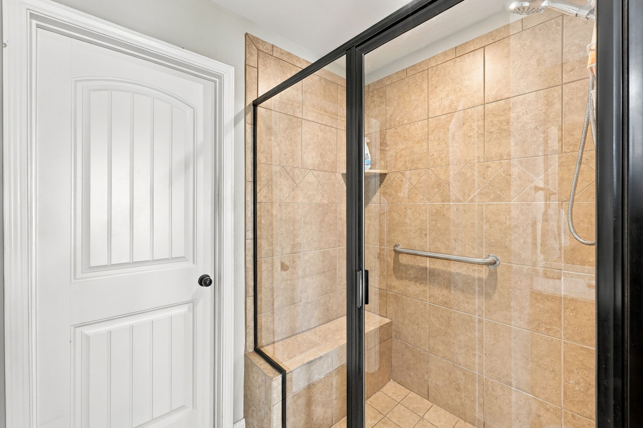  Photo 42