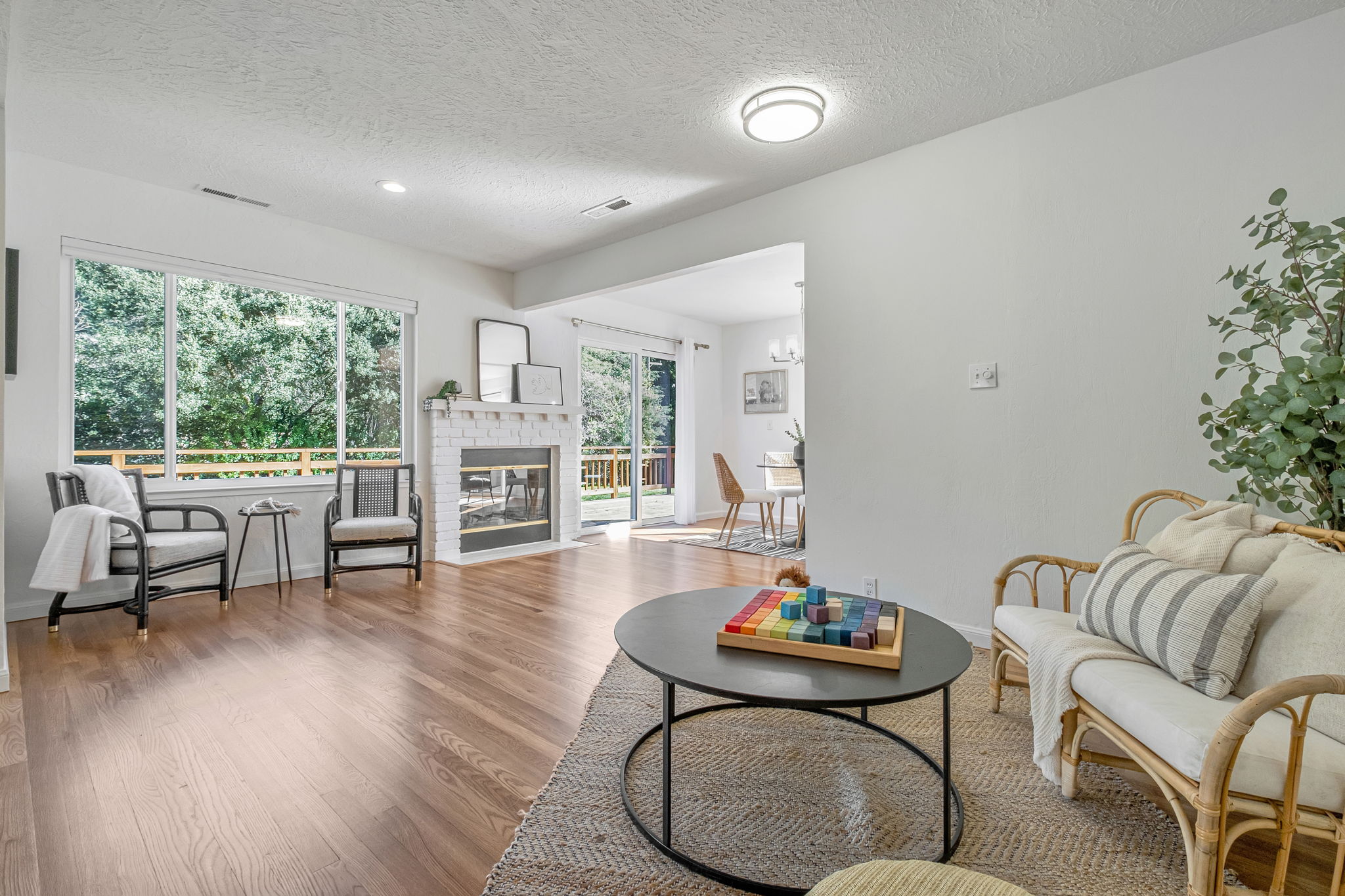 Family Room to Dining Area