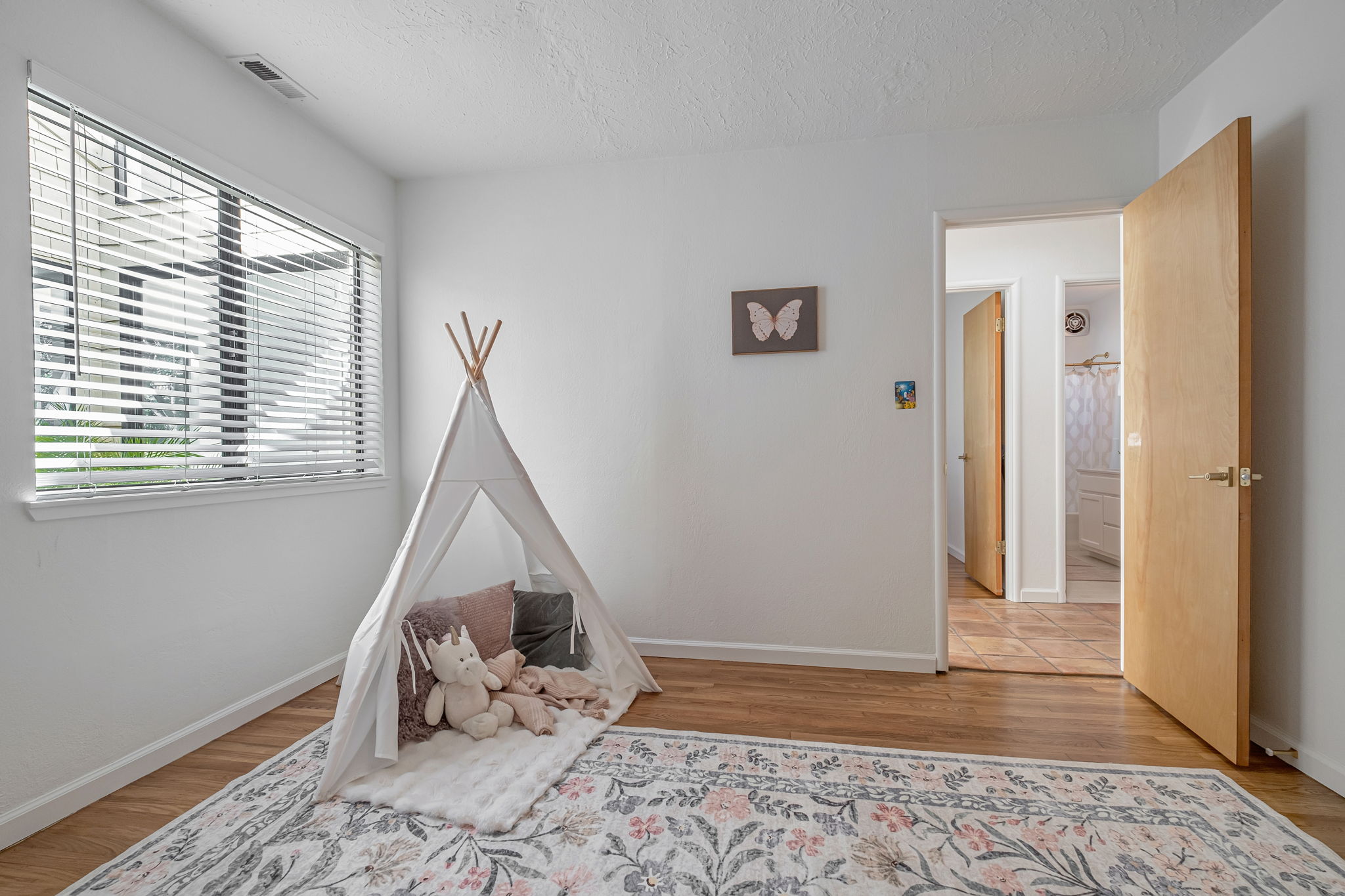 Atrium Bedroom 3