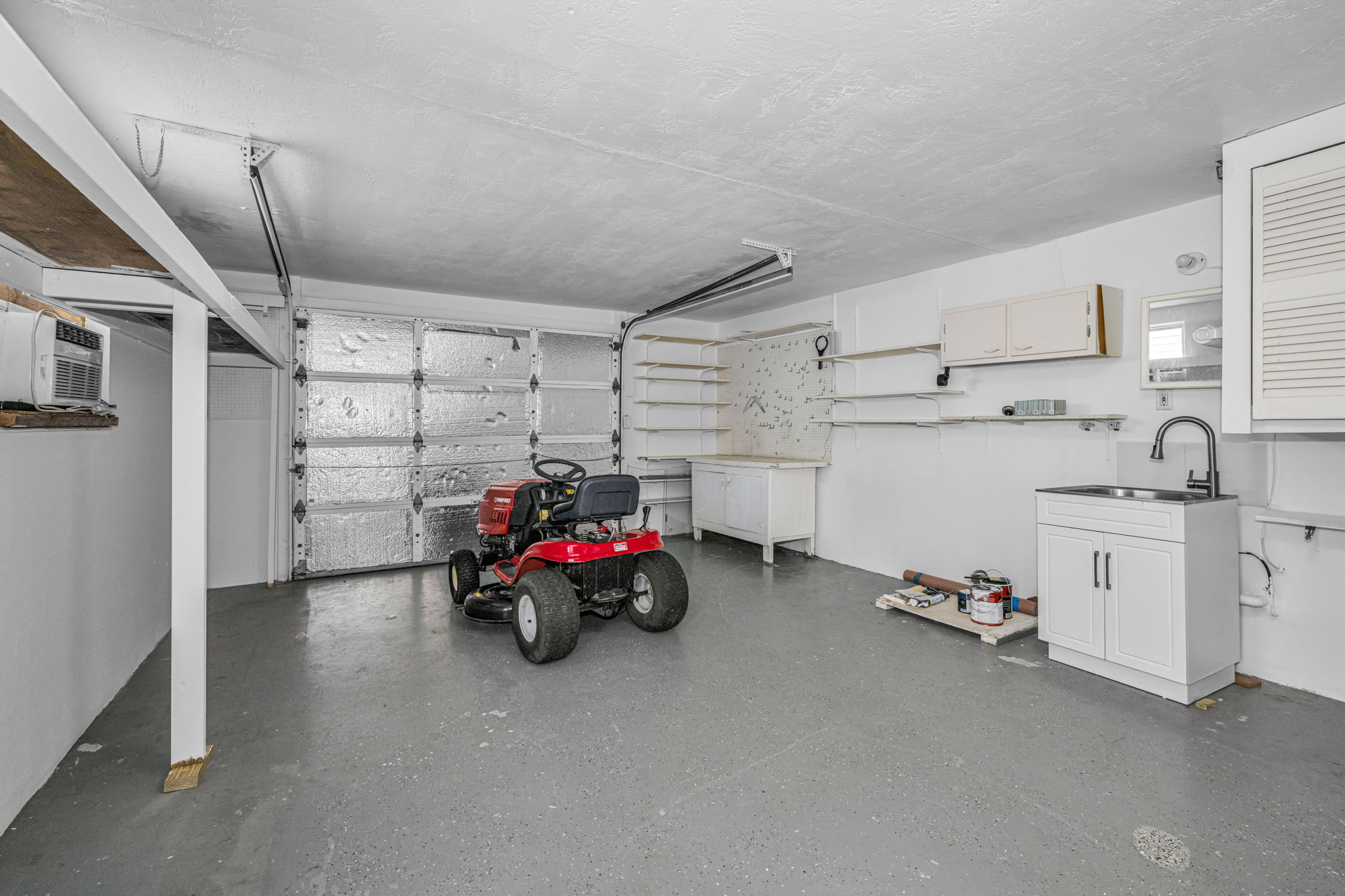 Garage 1