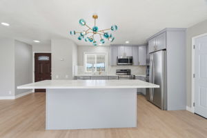 011_F8_4838 Snell Ave