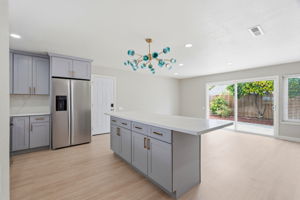 014_F8_4838 Snell Ave