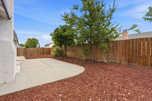 039_F8_4838 Snell Ave